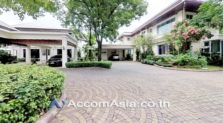  4 br House For Rent in Sathorn ,Bangkok BTS Chong Nonsi at Privacy House  in Compound 50073