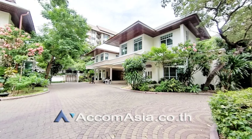  4 br House For Rent in Sathorn ,Bangkok BTS Chong Nonsi at Privacy House  in Compound 50066