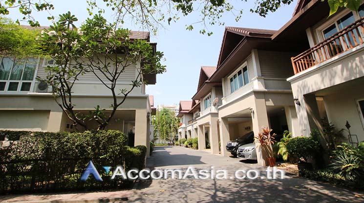 4 Exclusive family compound - House - Sukhumvit - Bangkok / Accomasia