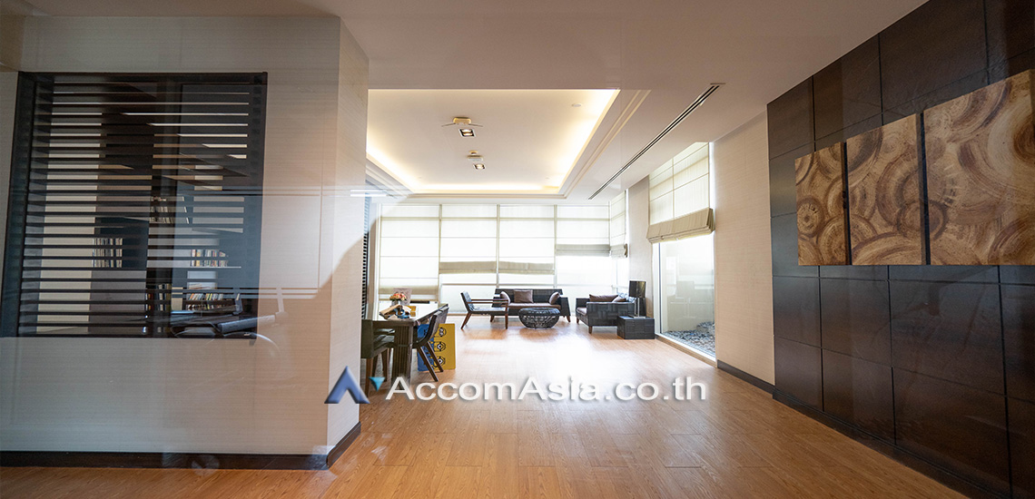  2 br Condominium For Rent in ploenchit ,Bangkok BTS Ploenchit at Athenee Residence AA12278