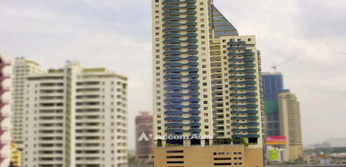  1  2 br Condominium For Sale in Sukhumvit ,Bangkok BTS Asok - MRT Sukhumvit at Las Colinas AA32014
