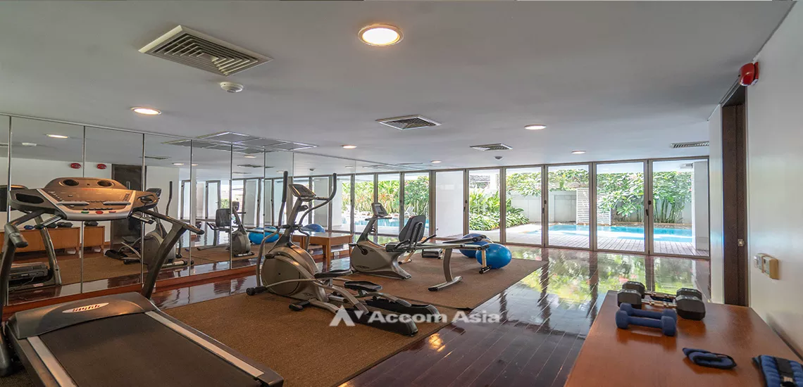  3 br Apartment For Rent in Ploenchit ,Bangkok BTS Ploenchit - MRT Lumphini at Modern Retro - 2 Units / floor AA23305