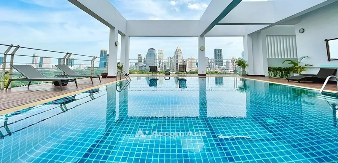  2 br Apartment For Rent in Ploenchit ,Bangkok BTS Ratchadamri at Step to Lumpini Park AA25283