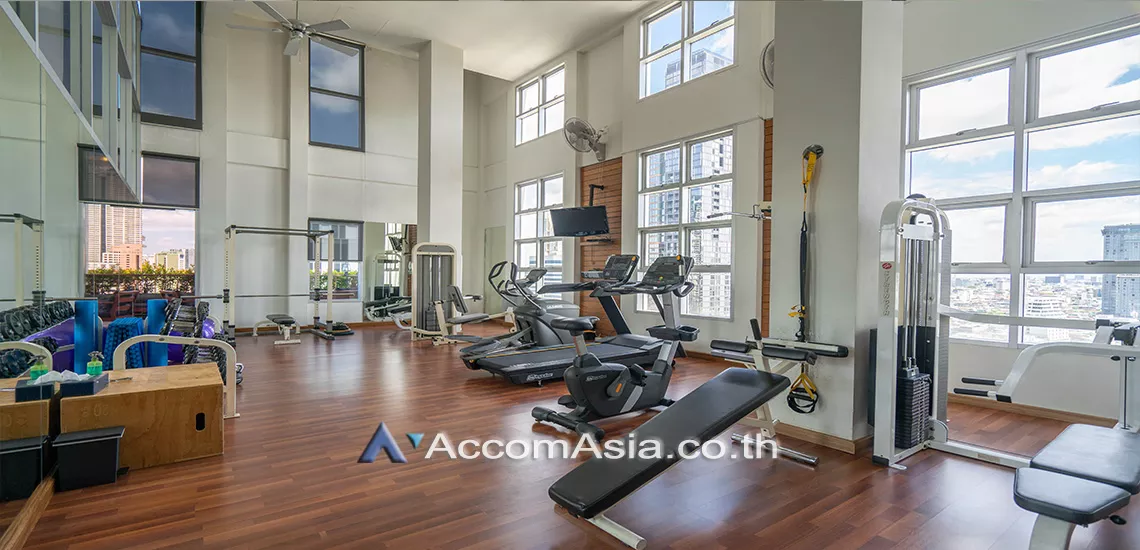  4 br Apartment For Rent in Silom ,Bangkok BTS Surasak at A Unique design and Terrace 1414023