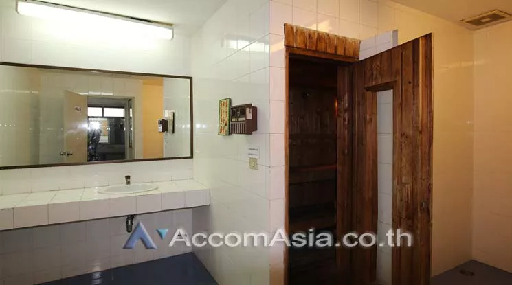  4 br Condominium For Rent in Sukhumvit ,Bangkok BTS Phrom Phong at Mano Tower AA32040