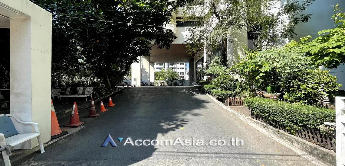 10 Mano Tower - Condominium - Sukhumvit - Bangkok / Accomasia
