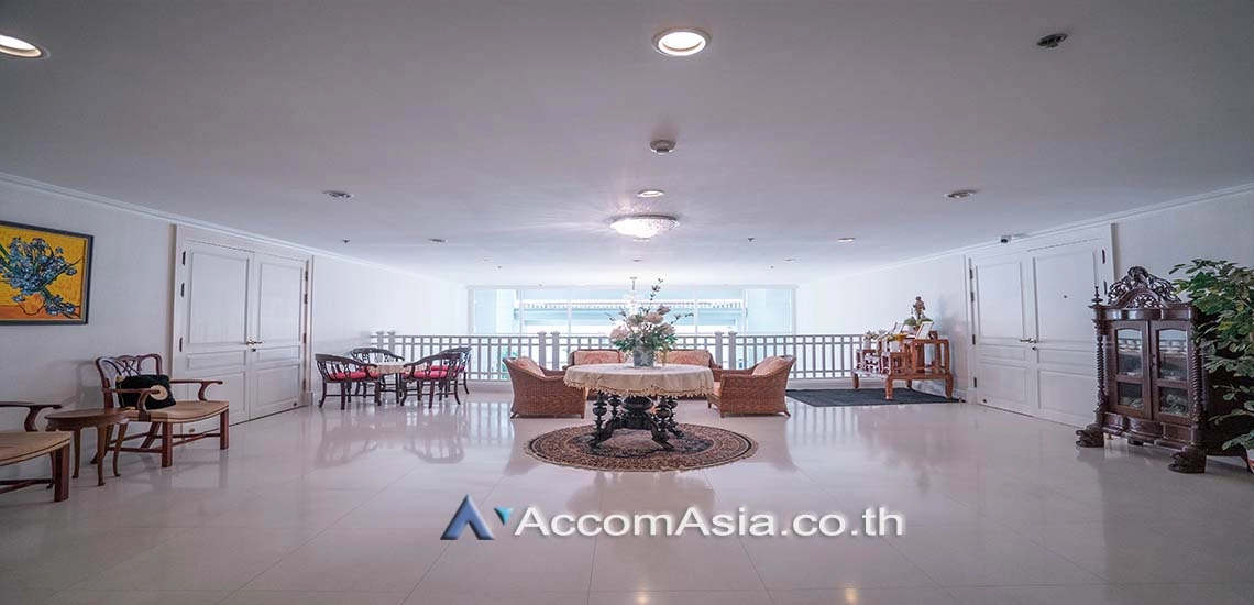  3 br Apartment for rent and sale in Sathorn ,Bangkok MRT Lumphini at Amazing residential AA30883