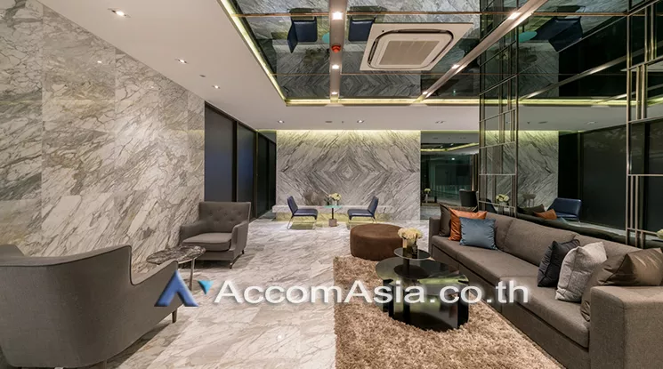  1 br Condominium For Rent in Phaholyothin ,Bangkok MRT Rama 9 - ARL Makkasan at Chewathai Residence Asoke AA34896