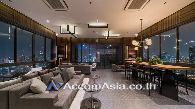  1 br Condominium For Sale in Phaholyothin ,Bangkok MRT Rama 9 - ARL Makkasan at Chewathai Residence Asoke AA35556