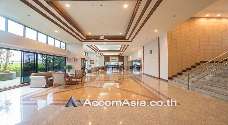  3 br Apartment For Rent in Sukhumvit ,Bangkok BTS Asok - MRT Sukhumvit at Comfortable for Living 10177