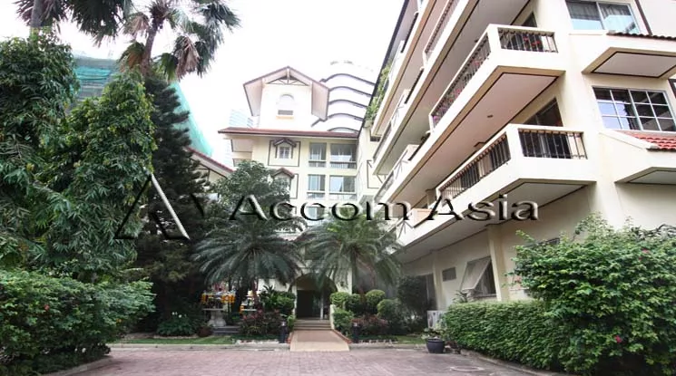 8 Resort Charming Flavor - Balcony - Apartment - Sukhumvit - Bangkok / Accomasia