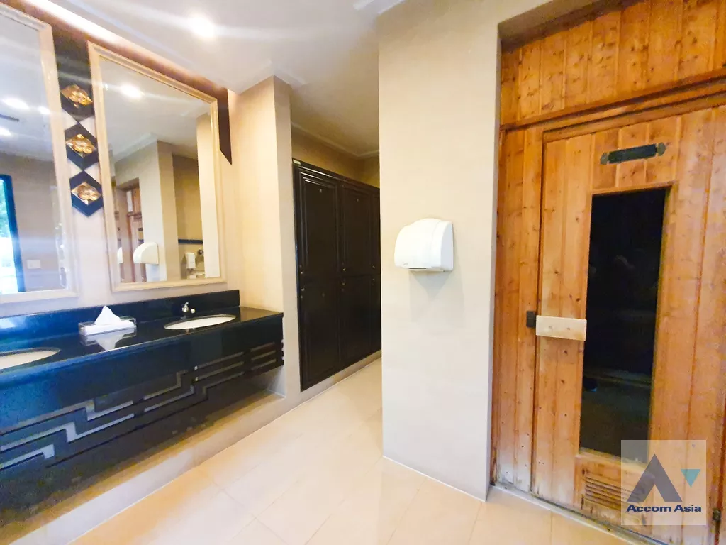  4 br House For Rent in Sathorn ,Bangkok BRT Thanon Chan - BTS Saint Louis at Exclusive Resort Style Home  AA32800