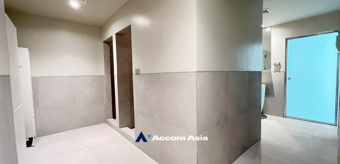  3 br Condominium For Rent in Ploenchit ,Bangkok BTS Chitlom at Chidlom Place AA33293