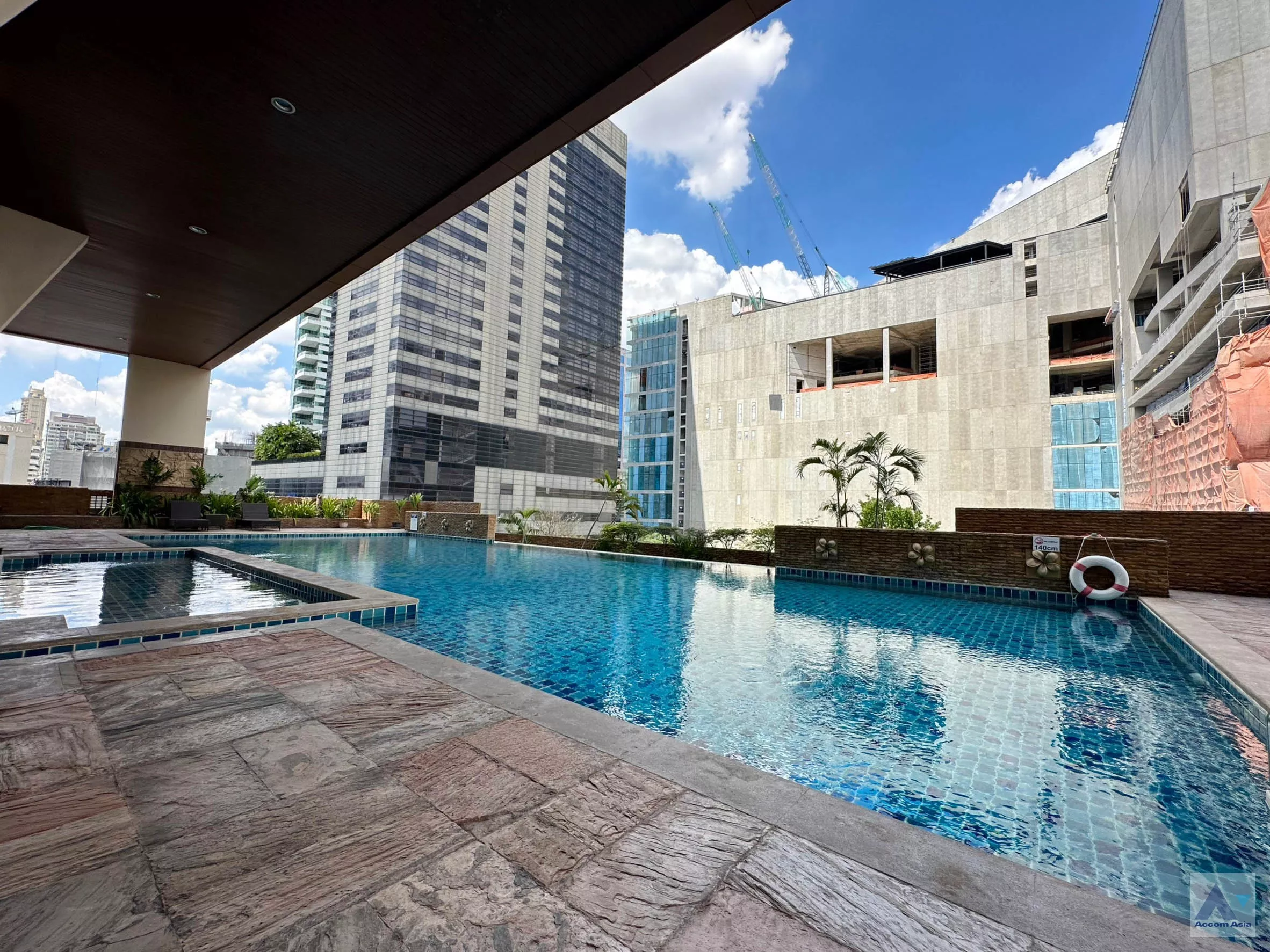  1  3 br Apartment For Rent in Sukhumvit ,Bangkok BTS Phrom Phong at High-quality facility AA38745