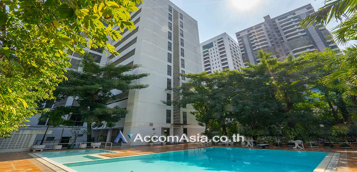  3 br Apartment For Rent in Sukhumvit ,Bangkok BTS Phrom Phong at Suite For Family 13000631