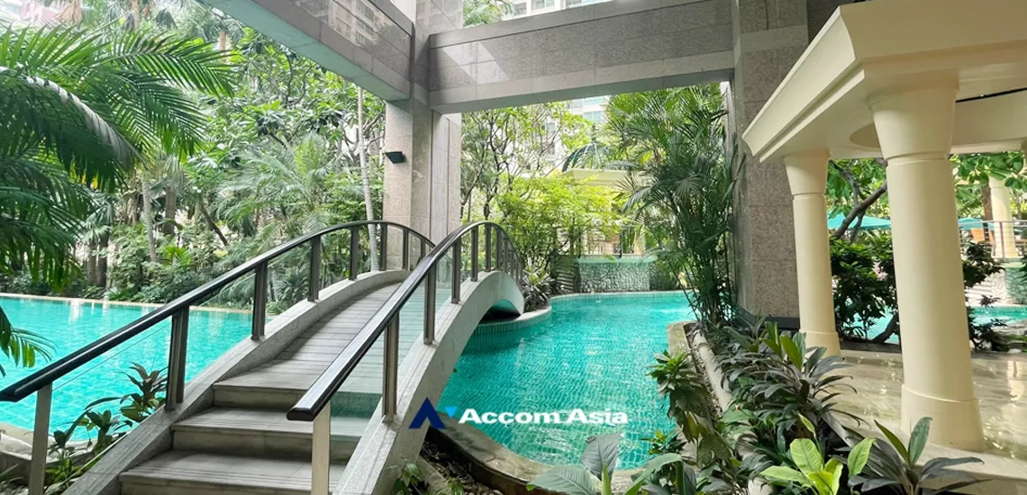  2 br Condominium For Rent in Ploenchit ,Bangkok BTS Chitlom at The Park Chidlom AA14381