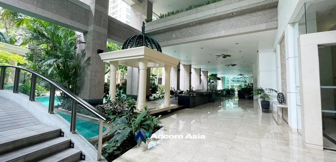  3 br Condominium For Sale in Ploenchit ,Bangkok BTS Chitlom at The Park Chidlom AA34870