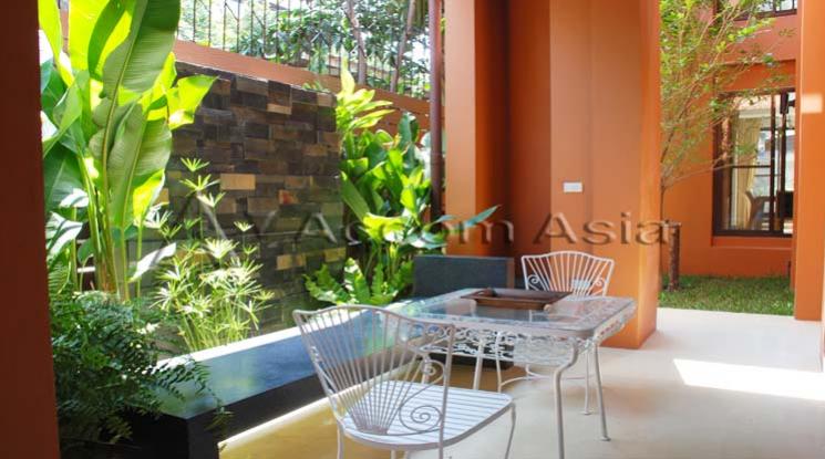  3 br House For Rent in Sukhumvit ,Bangkok BTS Phrom Phong at House in Compound 13001450
