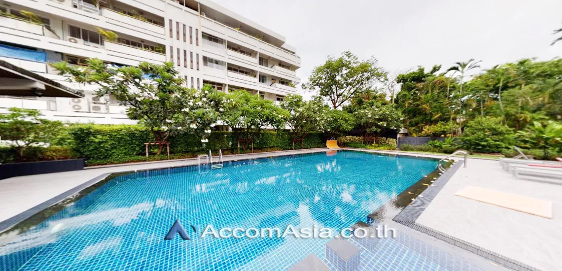  2 br Apartment For Rent in Sathorn ,Bangkok BTS Chong Nonsi at Low rise - Cozy Apartment 1000203