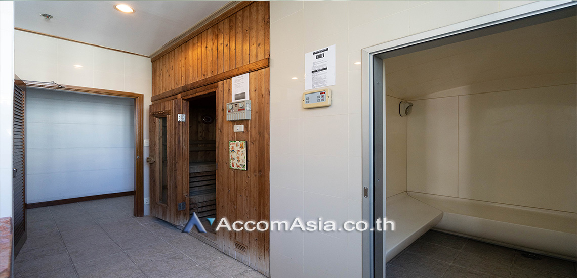  4 br Apartment For Rent in Sukhumvit ,Bangkok BTS Asok - MRT Sukhumvit at A Classic Style 13001207