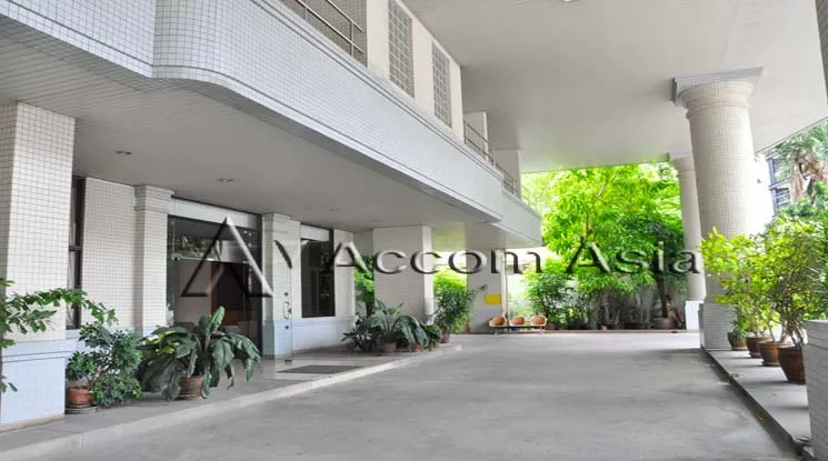  3 br Apartment For Rent in Ploenchit ,Bangkok BTS Ploenchit at Easily Access to BTS and Express Way 1413454