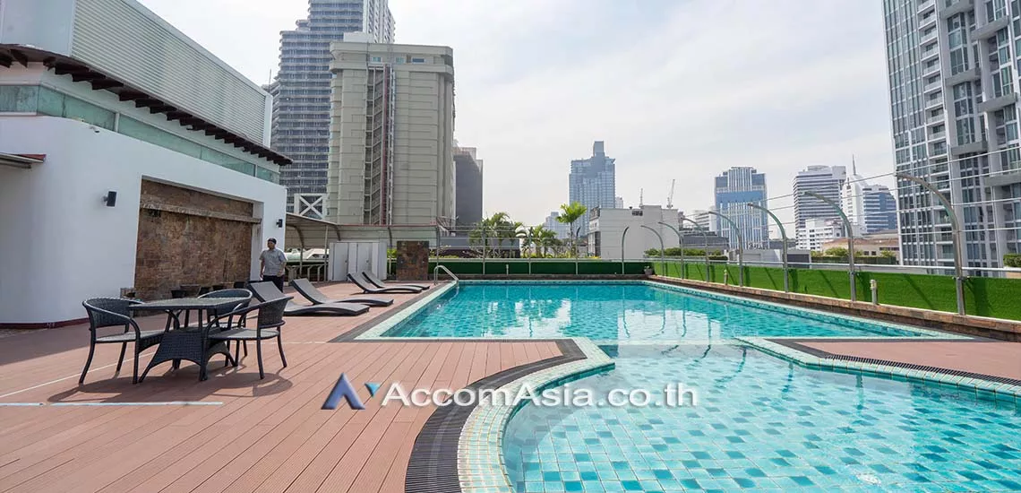  3 br Apartment For Rent in Sukhumvit ,Bangkok BTS Nana at Quiet and Peaceful  210222