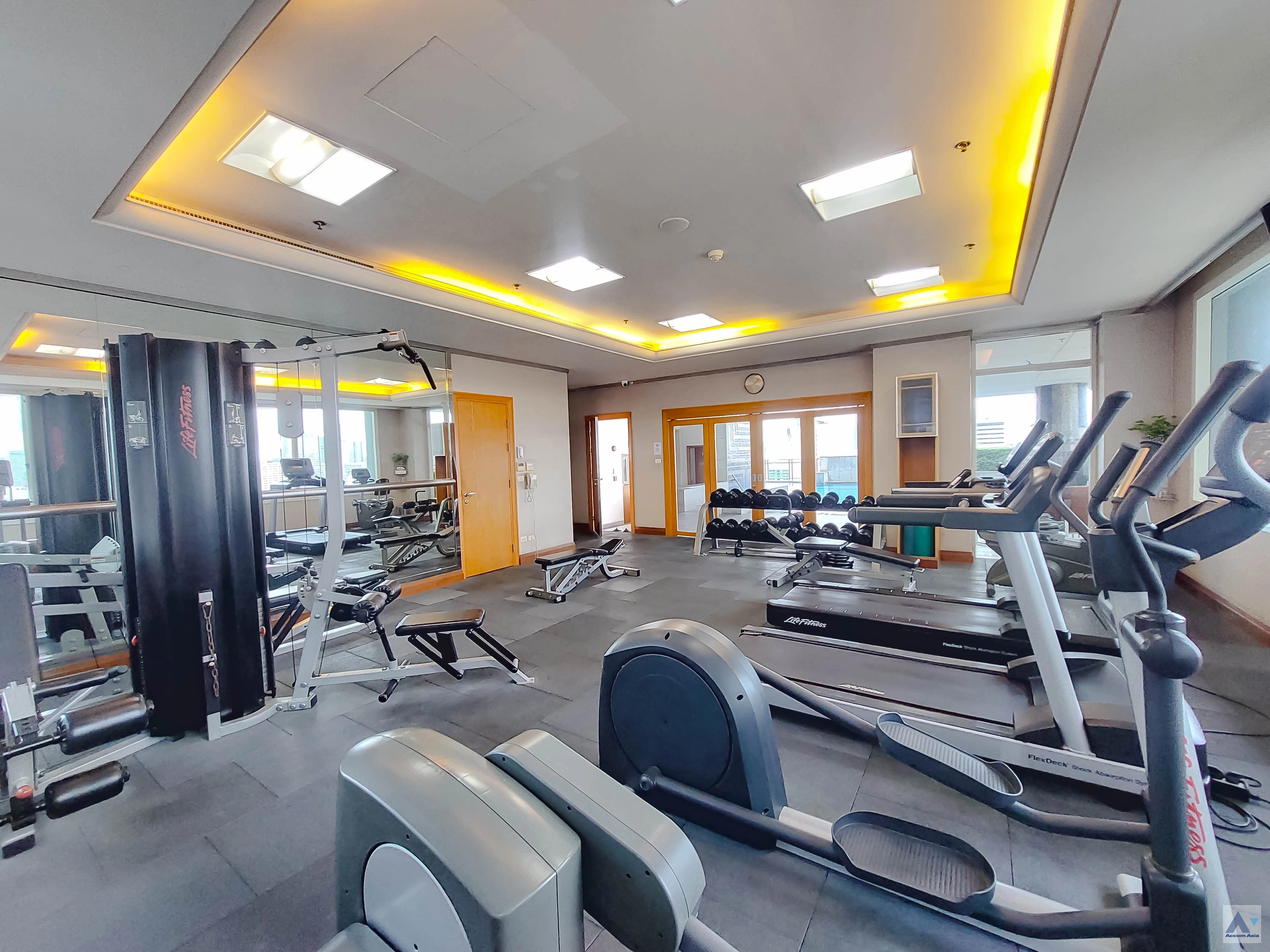  3 br Condominium for rent and sale in Ploenchit ,Bangkok BTS Ratchadamri at Baan Ratchadamri 1520591