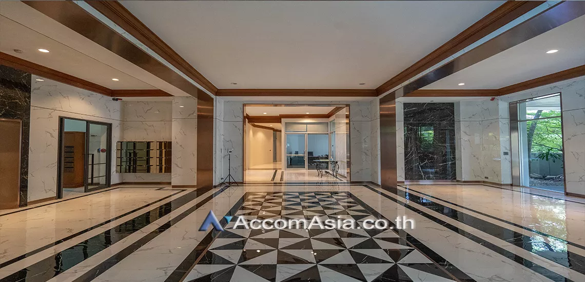  4 br Apartment For Rent in Sukhumvit ,Bangkok BTS Asok - MRT Sukhumvit at Newly renovated modern style living place 1001601