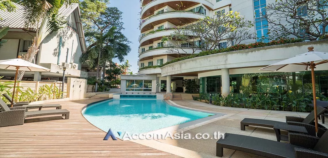  3 br Apartment For Rent in Sukhumvit ,Bangkok BTS Ekkamai at Boutique living space AA28172