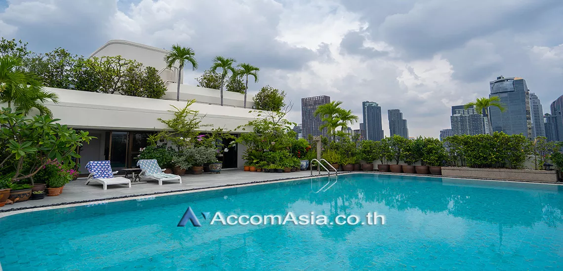  3 br Apartment For Rent in Sukhumvit ,Bangkok BTS Ekkamai at A peaceful location AA31187