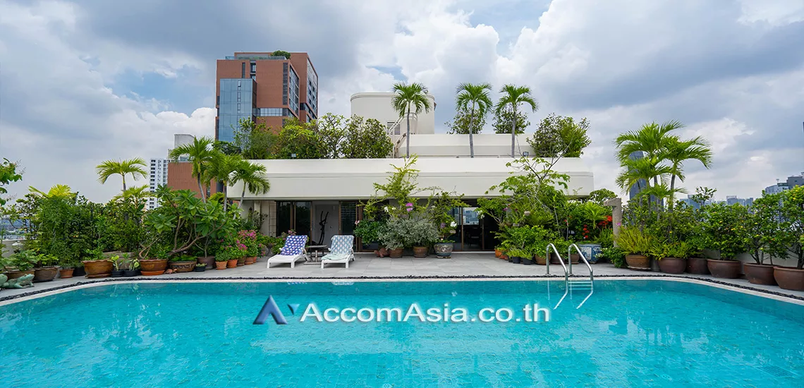  3 br Apartment For Rent in Sukhumvit ,Bangkok BTS Ekkamai at A peaceful location AA31187
