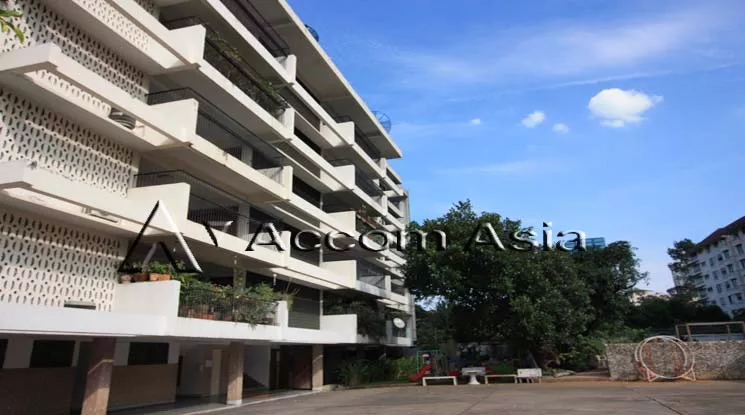 4 Classical Architecture - Apartment - Sukhumvit - Bangkok / Accomasia