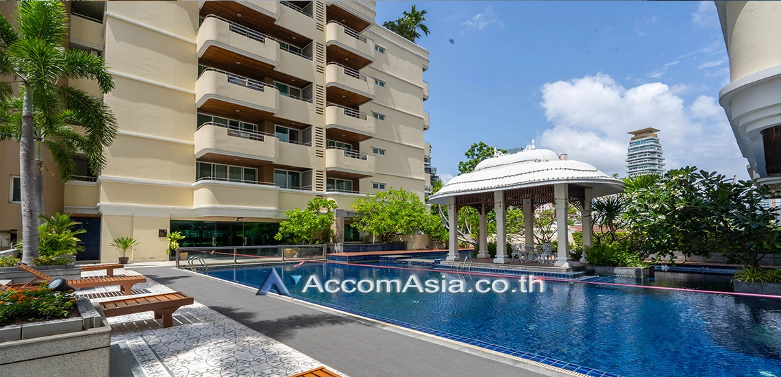  3 br Apartment For Rent in Sukhumvit ,Bangkok BTS Phrom Phong at Fully Furnished Suites 1417286