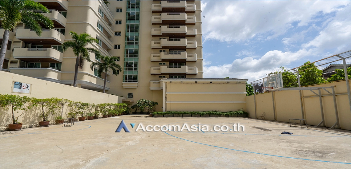  3 br Apartment For Rent in Sukhumvit ,Bangkok BTS Phrom Phong at Fully Furnished Suites AA11516
