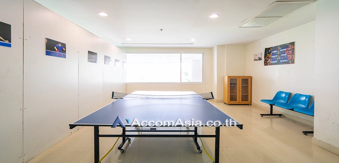  3 br Apartment For Rent in Sukhumvit ,Bangkok BTS Phrom Phong at Fully Furnished Suites AA26151