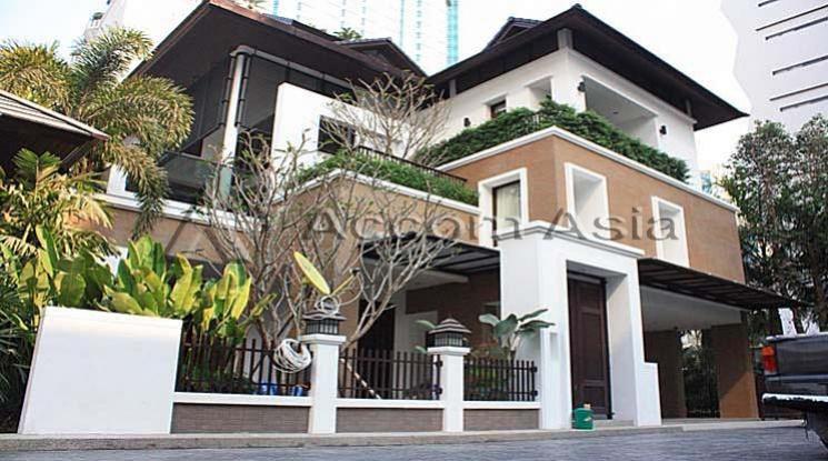 4 br House For Rent in Sukhumvit ,Bangkok BTS Asok - MRT Sukhumvit at House with pool Exclusive compound 1512511
