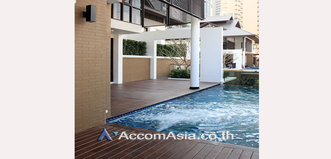  4 br House For Rent in Sukhumvit ,Bangkok BTS Asok - MRT Sukhumvit at House with pool Exclusive compound 1812512