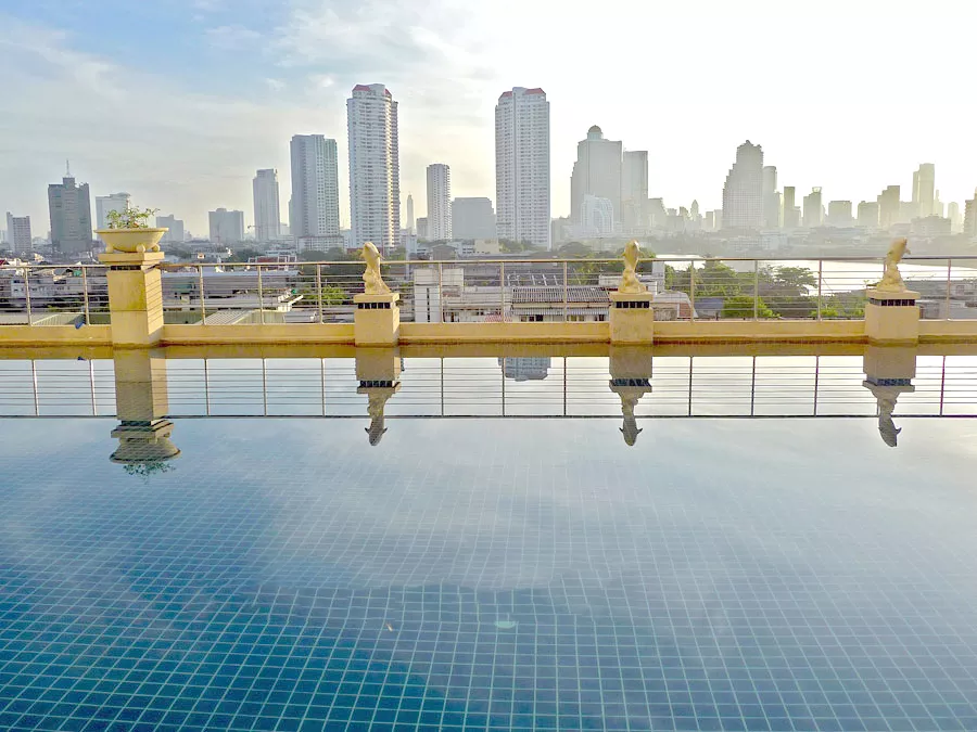  2 Bedrooms  Condominium For Rent in Charoennakorn, Bangkok  near BTS Saphan Taksin (1513627)