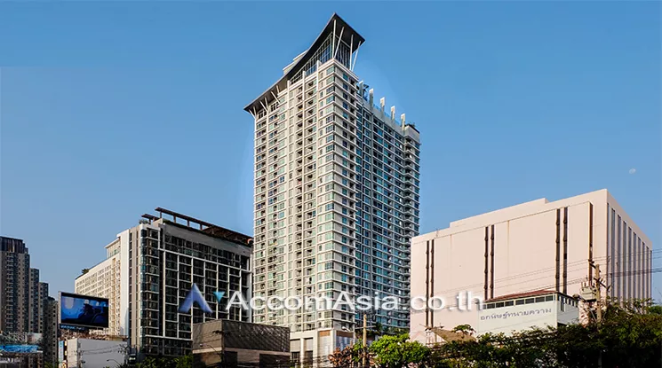  2 Bedrooms  Condominium For Rent in Ratchadapisek, Bangkok  near MRT Ratchadaphisek (13000684)