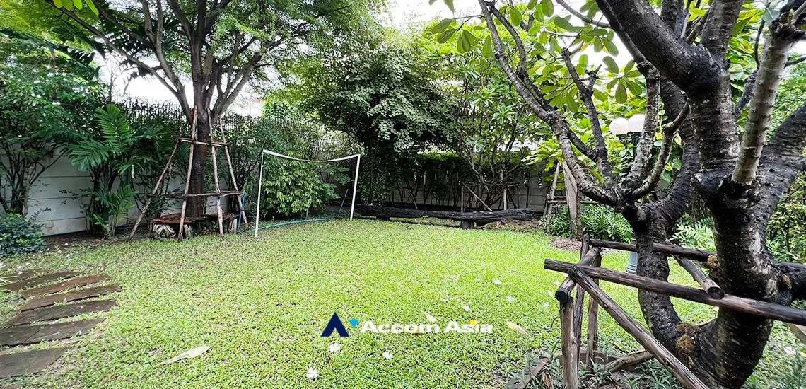 11 Privacy One Unit per Floor - Apartment - Yen Akat - Bangkok / Accomasia