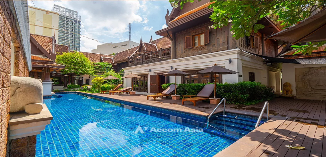  2 Unique Thai House - House - Sukhumvit - Bangkok / Accomasia
