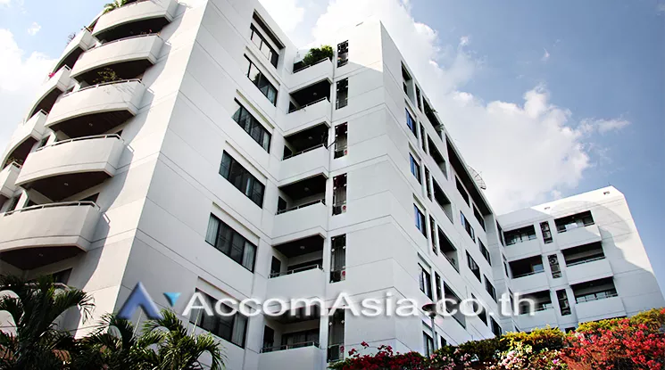  3 br Condominium For Sale in Sathorn ,Bangkok BRT Thanon Chan at Liang Garden 1412444
