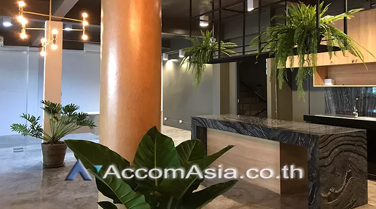  3 OTW Service Office - Office Space - Sukhumvit - Bangkok / Accomasia