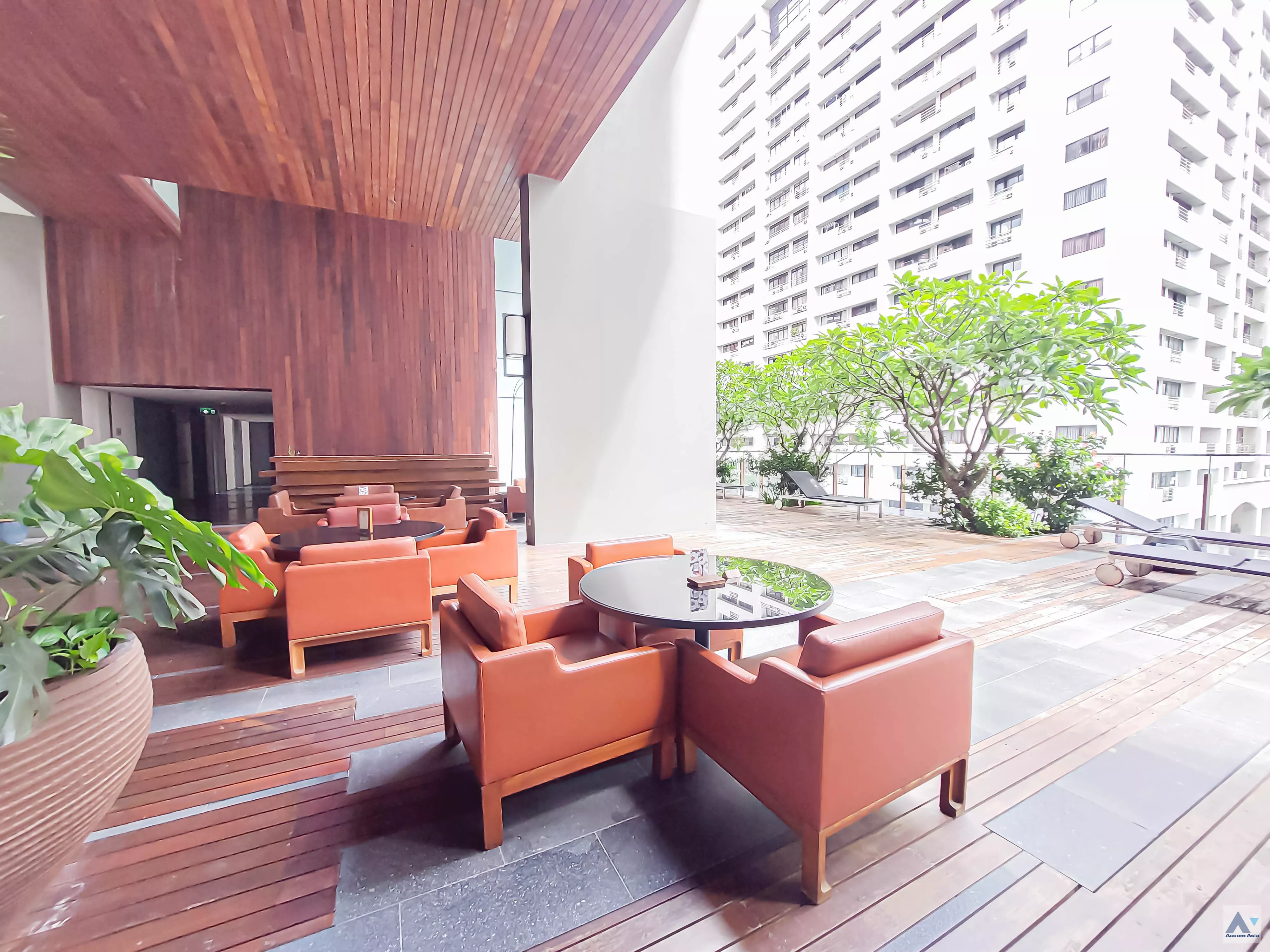 2 br Condominium For Rent in Ploenchit ,Bangkok BTS Ratchadamri at Hansar Residence 1516556
