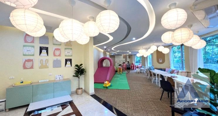  3 br Condominium For Sale in Ploenchit ,Bangkok BTS Ploenchit at All Seasons Mansion AA31930