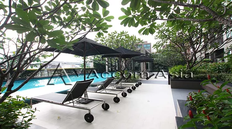  2 br Condominium For Rent in Charoennakorn ,Bangkok BTS Saphan Taksin at Hive Taksin AA10844