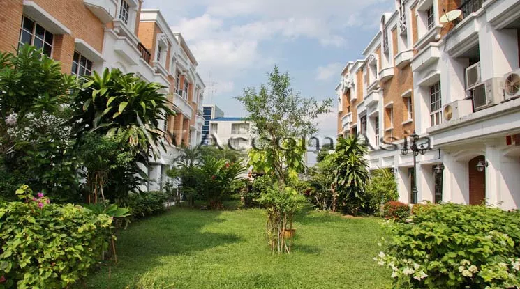 6 Townhouse in Compound - Townhouse - Phahonyothin - Bangkok / Accomasia