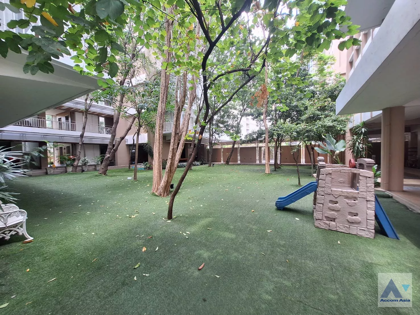  3 br Apartment For Rent in Sukhumvit ,Bangkok BTS Phrom Phong at The Greenery Low rise 1518237