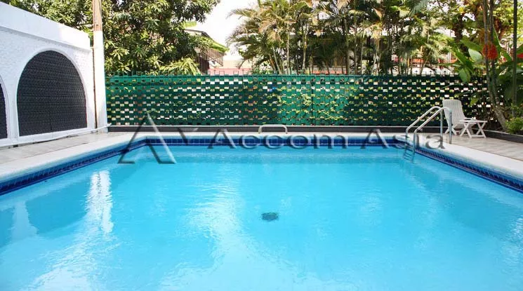  2 br Apartment For Rent in Sukhumvit ,Bangkok BTS Nana at The Cozy of living 1416475