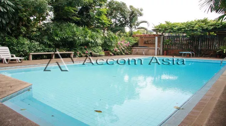  2 Private Greenery Compound - House - Sukhumvit - Bangkok / Accomasia